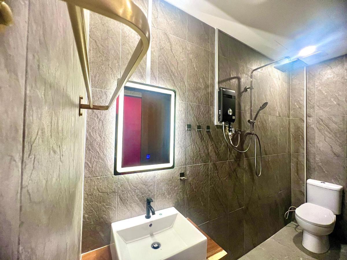 Arena Esports Hotel @ Bugis Village Singapore Exteriör bild