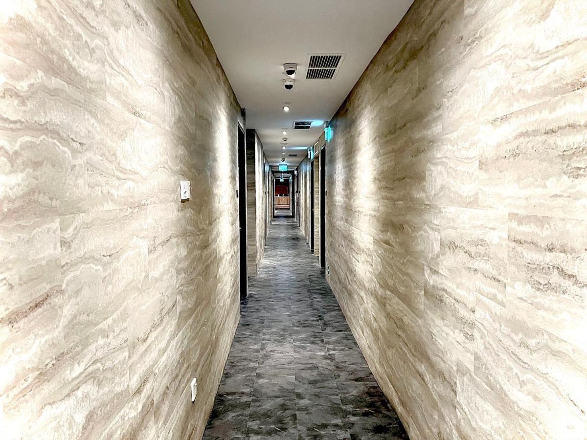 Arena Esports Hotel @ Bugis Village Singapore Exteriör bild