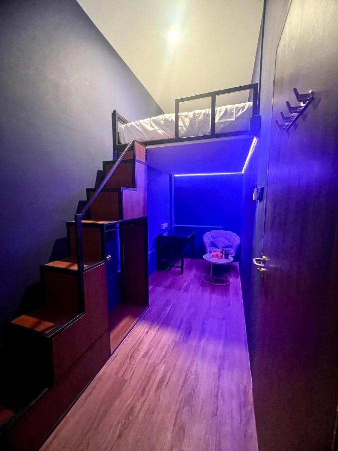 Arena Esports Hotel @ Bugis Village Singapore Exteriör bild