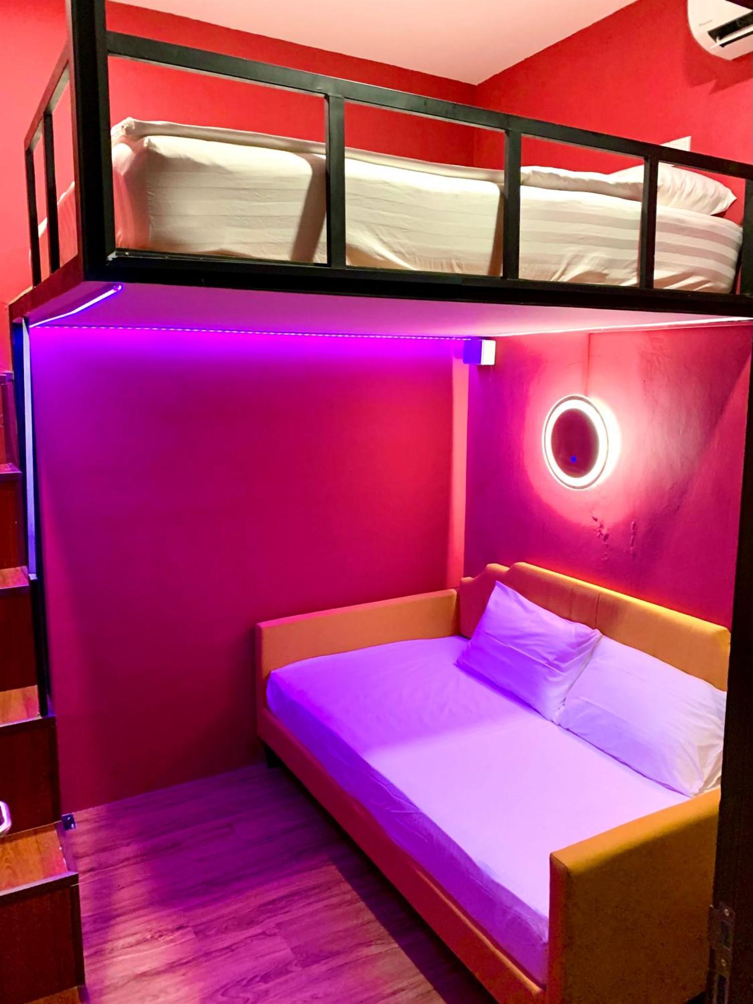 Arena Esports Hotel @ Bugis Village Singapore Exteriör bild